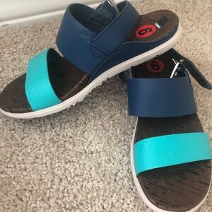 Merrell Around Town Blue Strappy Buckle Sandals Women's US 6 NEW